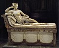Paolina Borghese võiduka Venusena, 1804–1808, valge marmor, 160 × 192 cm, Borghese galerii, Rooma.[18]