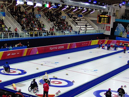 Curling kerusi roda