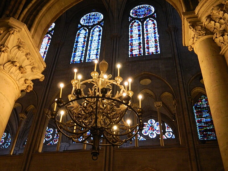 File:Paris Notre-Dame cathedral interior, chandelier 01.jpg