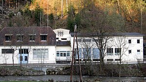 links Ausbau 1956 – rechts Ausbau 1970