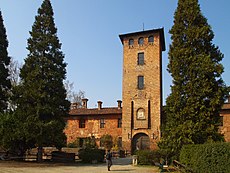 Peschiera Borromeo castello ingresso.jpg