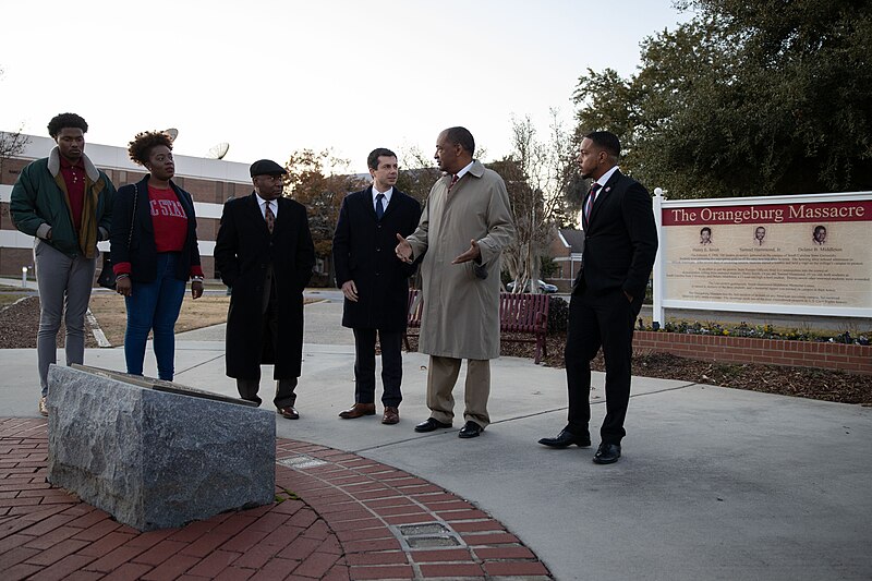 File:Pete Buttigieg at Orangeburg Massacre memorial 3.jpg