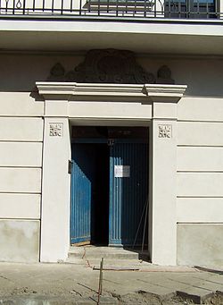 Portal kamienicy przy ulicy Krakowskiej 12.JPG