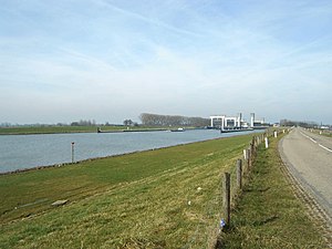 Wasserhaushalt An Nordsee- Und Amsterdam-Rhein-Kanal: Bauwerke des Kanalsystems, Wasserhaushalt – Eintrag, Wasserhaushalt – Ableitung