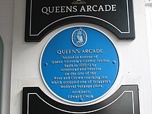 Queen's Arcade, Leeds plaque 7 Sep 2017.jpg