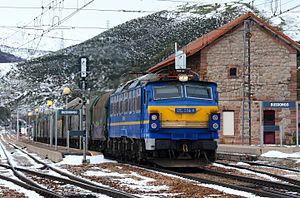 RENFE 251.004 (24547003059).jpg