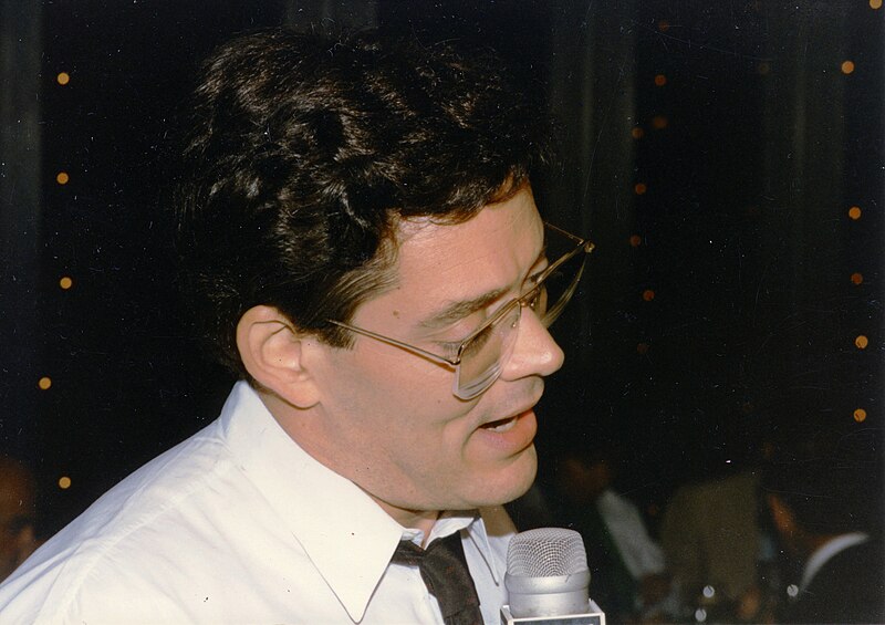 File:Raul Julia.jpg