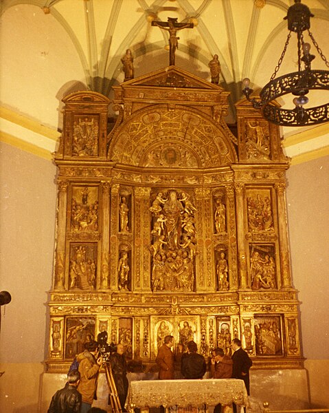 Archivo:Retablo mayor de la iglesia parroquial de Malanquilla.jpg