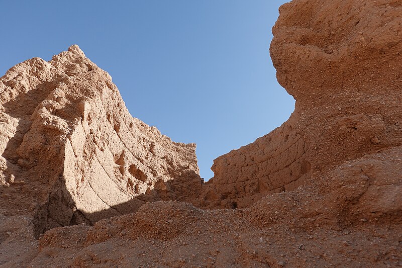 File:Ruins of town of al-Shinana; Qasim (1) (49316747287).jpg