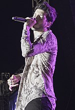 Sebastian Yatra (pictured) scored three number-one hits in Panama with "Runaway", "Bonita" and "Ya No Mas". SEBASTIAN YATRA EN BABAHOYO 2018 (cropped).jpg