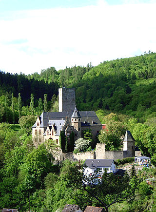 <span class="mw-page-title-main">Kransberg Castle</span> Castle near Kransberg in the Taunus mountains in the German state of Hesse