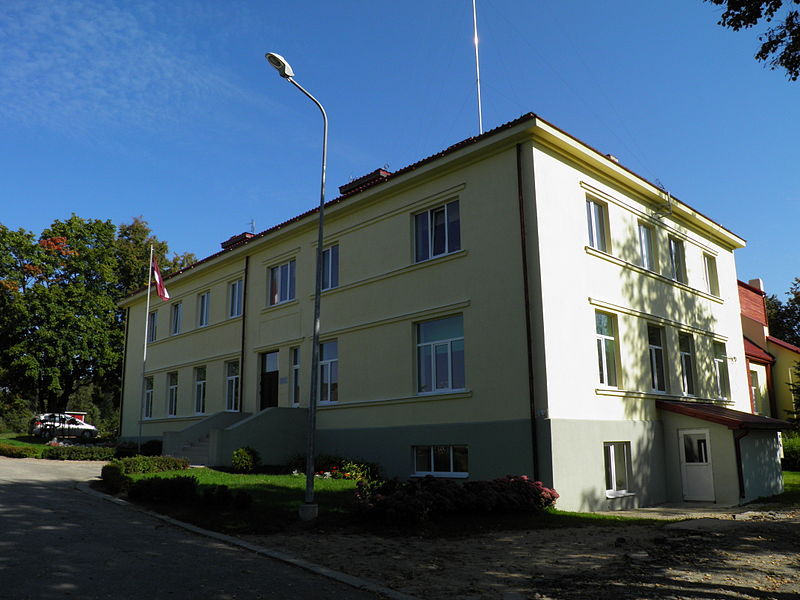 File:Seces skola.JPG