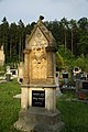 Čeština: Hrob rodiny Seifrtovy na hřbitově v Lanžově, okr. Trutnov. English: Seifrt family Grave at Cemetery in Lanžov, Trutnov District.