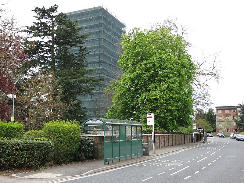 File:South Stoneham Tower (geograph 3733885).jpg