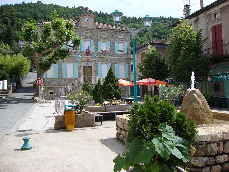 File:St.Sauveur-de-Montagut (Ardèche, Fr) mairie.JPG