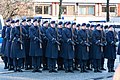 Deutsch: Soldaten des Wachbataillons der Bundeswehr auf der Ludwig-Erhard-Straße in Hamburg-Neustadt bei der Vorbereitung auf das Große Ehrengeleit im Rahmen des Staatsakts für Helmut Schmidt.