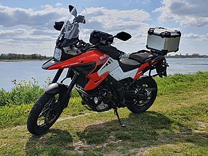 Suzuki DL1050 V-Strom XT.jpg