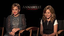 Talitha Bateman und Lulu Wilson sprechen während der Premiere 2017 in einem Interview über Annabelle 2