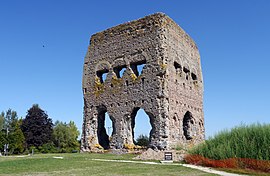 Tempio di Giano, Autun - 04.jpg