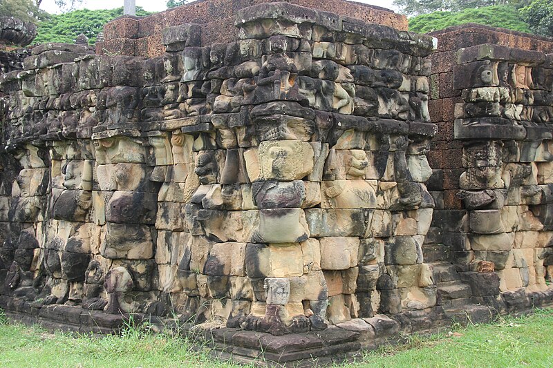 File:Terrace of the Elephants, Angkor Thom (9728630754).jpg