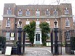 Herbarium Kompleks, Royal Botanic Gardens, Kew - Pemburu Rumah dan Sayap C, B dan A, termasuk pintu gerbang dan pagar