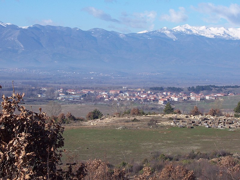 File:The village of Dabnitsa.jpg