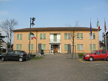 Town hall (Lusia)