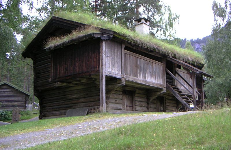 File:Trøymstugua, Hallingdal Museum.jpg