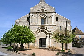 De kerk in Varenne-l'Arconce