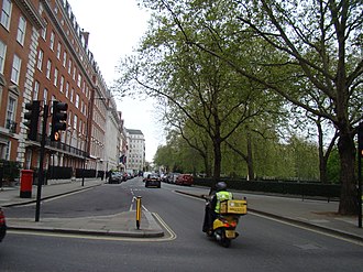 View along Upper Grosvenor Street from Carlos Place View along Upper Grosvenor Street from Carlos Place (geograph 2929238).jpg