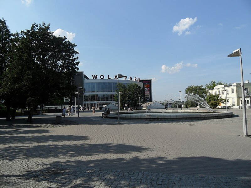 File:Warszawa-Wola, Wola Park.jpg