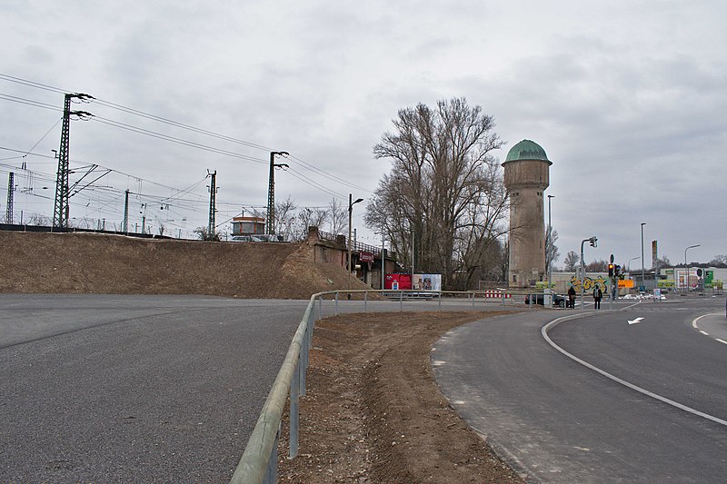 File:Wasserturm Fautenbruchstraße 01.jpg