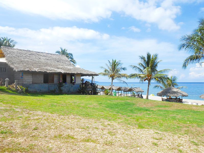 File:White Pebbles Beach Resort at Bagolatao Beach.JPG