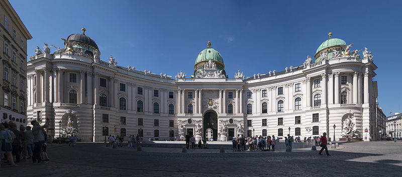 File:Wien Michaelerplatz Hofburg.jpg