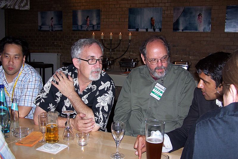 File:Wikimaniadiscussion.jpg