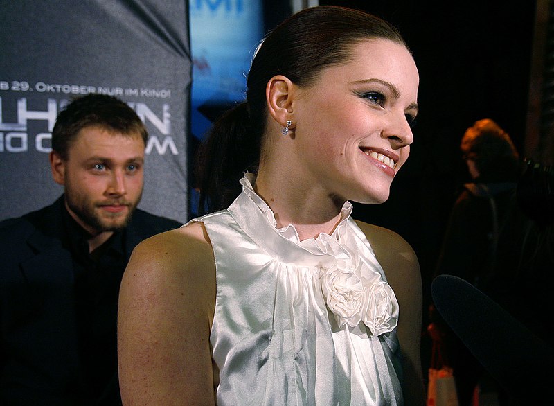 File:Wir sind die Nacht (Österreichpremiere 2010.10.27) Jennifer Ulrich, Max Riemelt.jpg