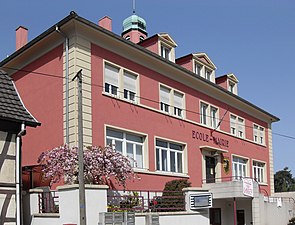 Wolfersdorf, Mairie-école.jpg