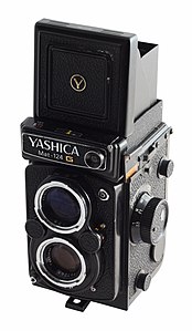 Yashica mat 124G - WLF ouvert.jpg