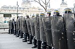 Vignette pour Police antiémeute