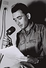 ישעיהו לביא בעת שידור בקול ישראל ב-10 באפריל 1948