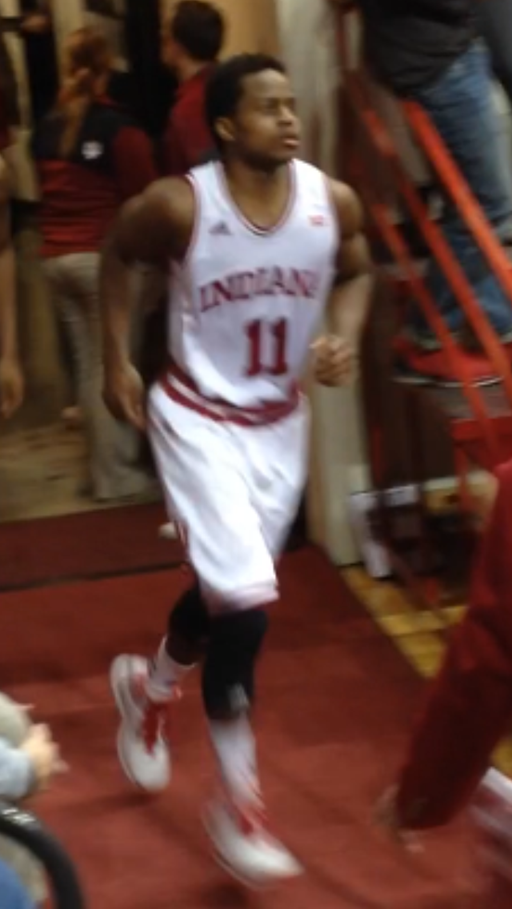 Yogi Ferrell coming onto the court 2013-14