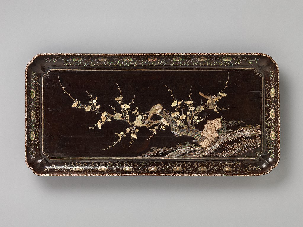 File:元末明初黑漆嵌螺鈿梅鵲紋委角長方盤-Tray with Flowering Plum