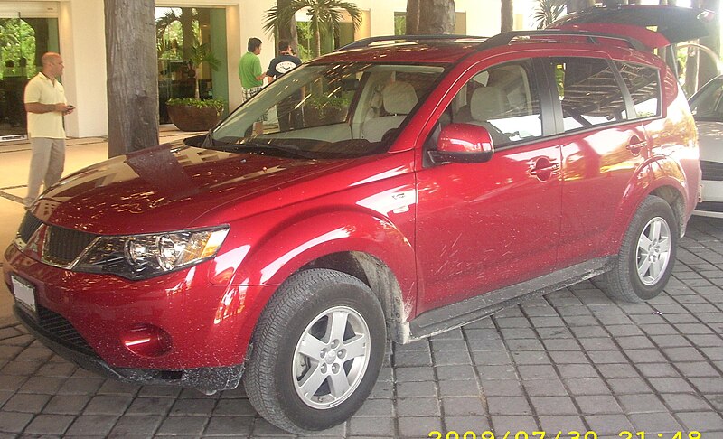 File:'08-'09 Mitsubishi V6 Outlander.jpg