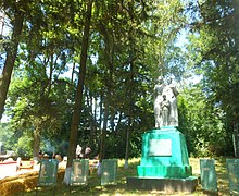 Пам'ятник 112 воїнам-односельчанам, загиблим на фронтах ВВВ