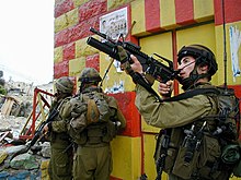 Israeli soldiers in Jenin KHvmt mgn 29.jpg