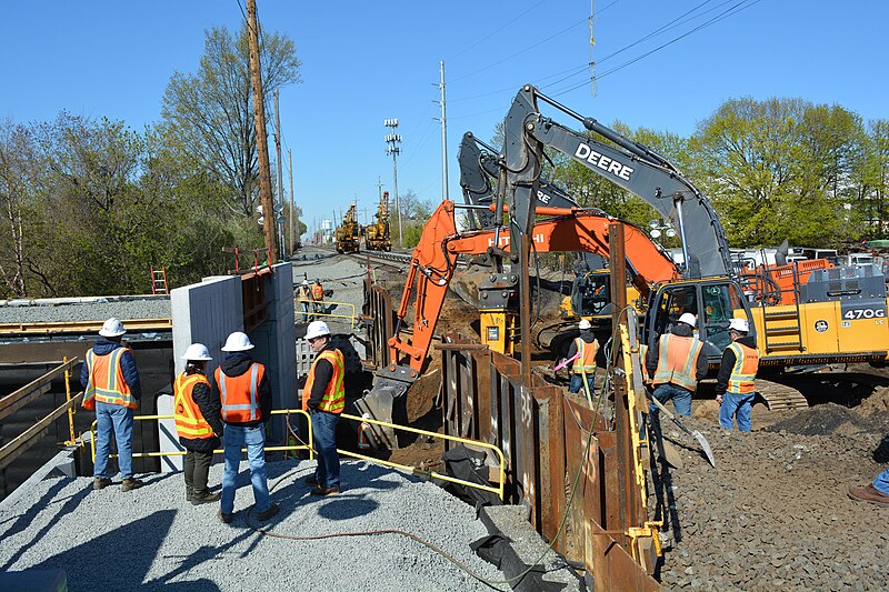 File:01 Denton Ave looking west 30April2022 (52044056812).jpg