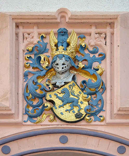 File:20071016715DR Wildenfels Schloß Torhaus Wappen.jpg