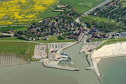 Fotoflug vom Flugplatz Nordholz-Spieka über Bremerhaven, Wilhelmshaven und die Ostfriesischen Inseln bis Borkum
