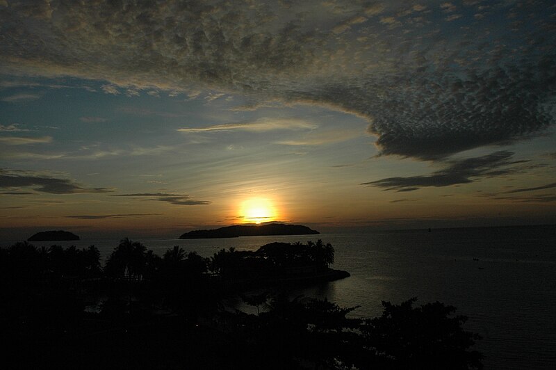 File:2014 Borneo Luyten-De-Hauwere-Sunset-02.jpg