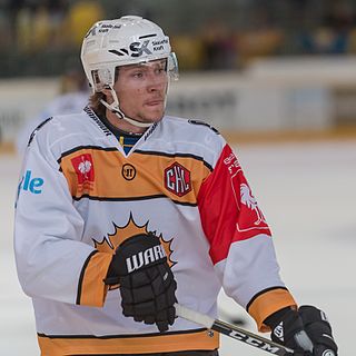 <span class="mw-page-title-main">Jesper Olofsson</span> Swedish professional ice hockey player (born 1993)